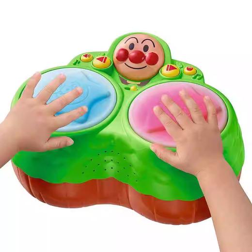 万代 Bandai 面包超人快乐森林声光手拍鼓玩具BANC131593 商品图0