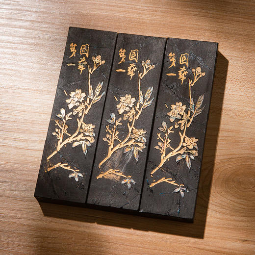 80年代上海墨厂制“铁斋翁书画宝墨”（瑕疵二两，单锭） 商品图0