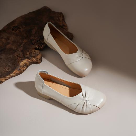 【牛皮革】西村名物2026年春季新款软底软面舒适百搭低跟浅口单鞋T26AE17341 商品图5