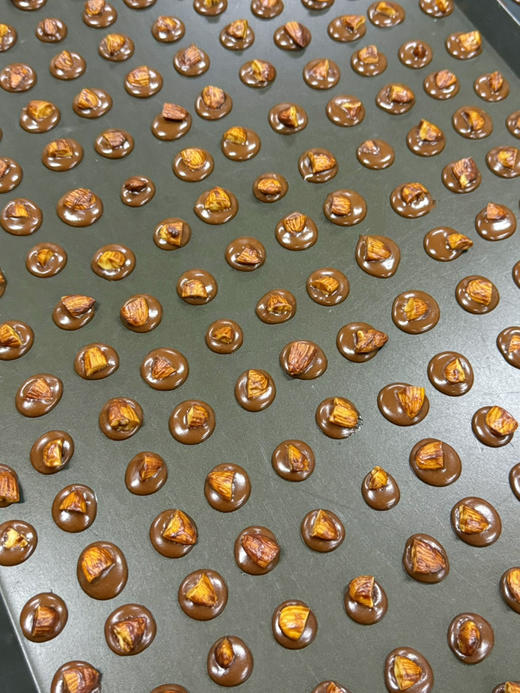巧克力杏仁脆脆片 商品图3