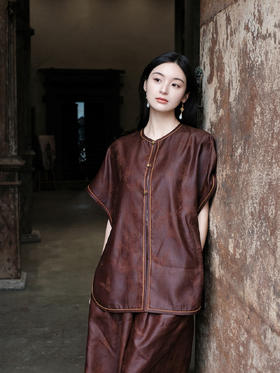 盛唐牡丹 | 紫檀色重缎红云纱正反两穿外套