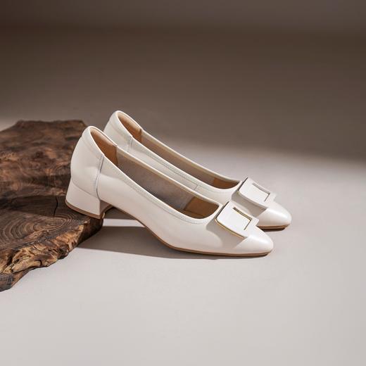 【牛皮革】西村名物2026年春季新款小箭头方扣舒适低跟精致浅口单鞋T26AE17371 商品图2