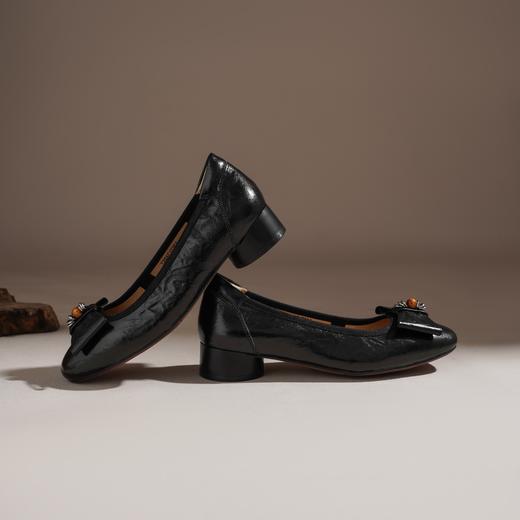 【牛皮革】西村名物2026年冬季新款舒适低跟简洁优雅浅口单鞋T26AE17361 商品图10