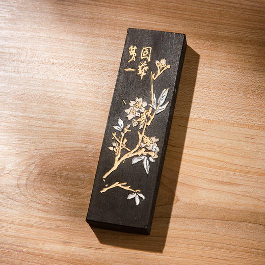 1988年上海墨厂制“铁斋翁书画宝墨”（二两，单锭） 商品图4