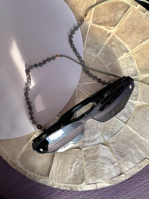 SpoiledBrat Jewelry银灰色斜长石眼镜链 商品图5