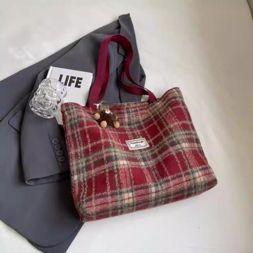 新款休闲毛呢格子单肩包 高级感百搭托特包大容量 红色无挂件 商品图3