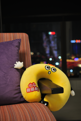 “别碰我” U型枕