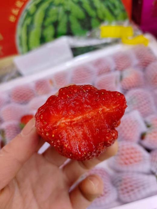 大板奶霸草莓一箱 商品图1
