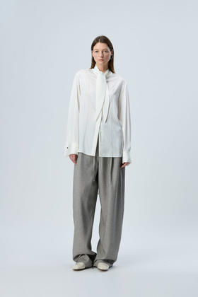 设计感飘带衬衣