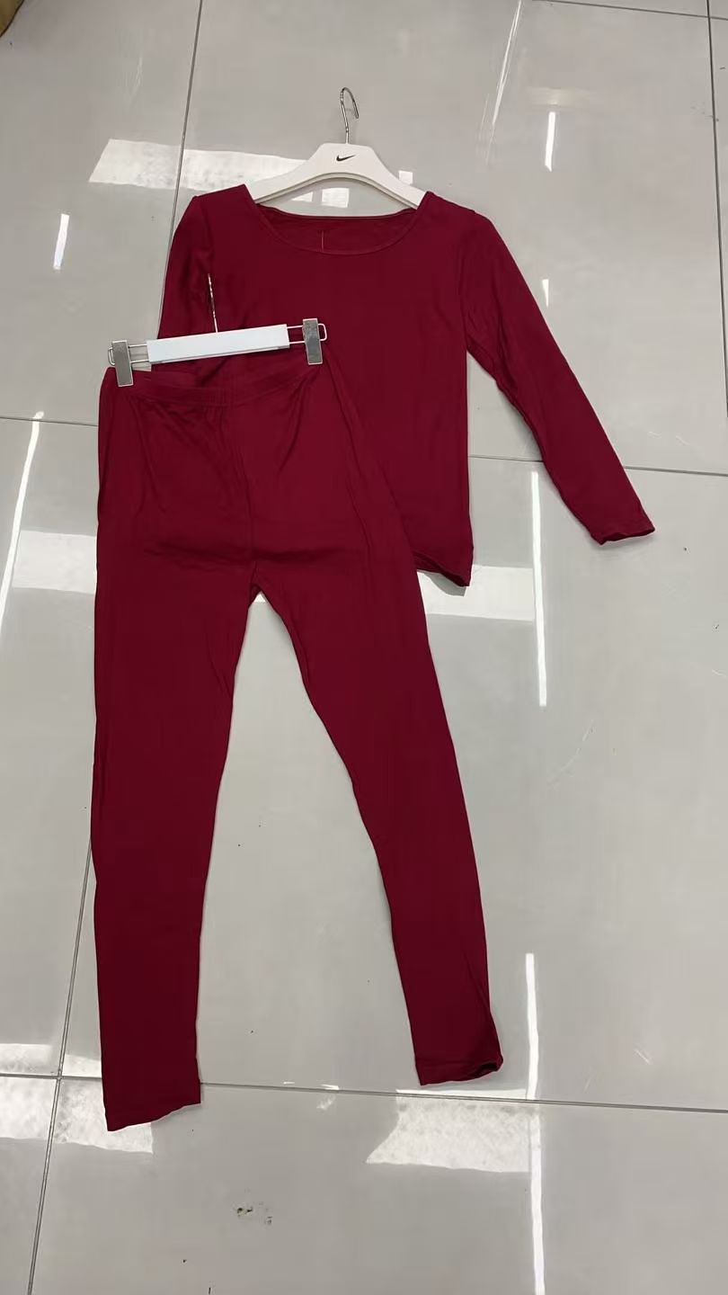 现货 无折扣 年终福利..出韩国🇰🇷女士加绒磨毛保暖套装