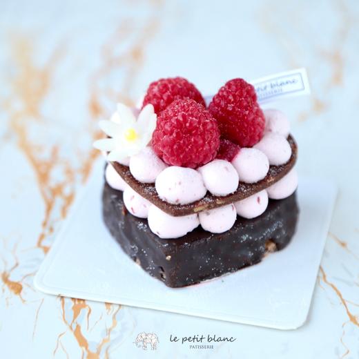 「心动」树莓梦龙巧克力蛋糕 商品图1