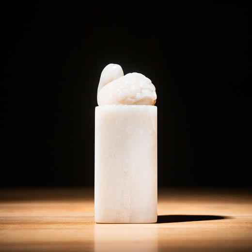 寿山石瓷白老料雕“白鹭”方章 商品图5