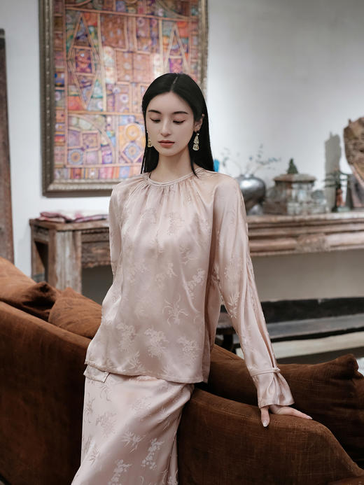 盛唐牡丹 | 银粉梅兰竹菊真丝女上衣 商品图1