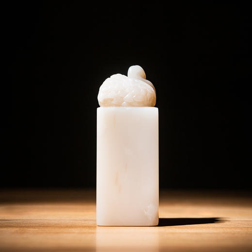 寿山石瓷白老料雕“白鹭”方章 商品图6