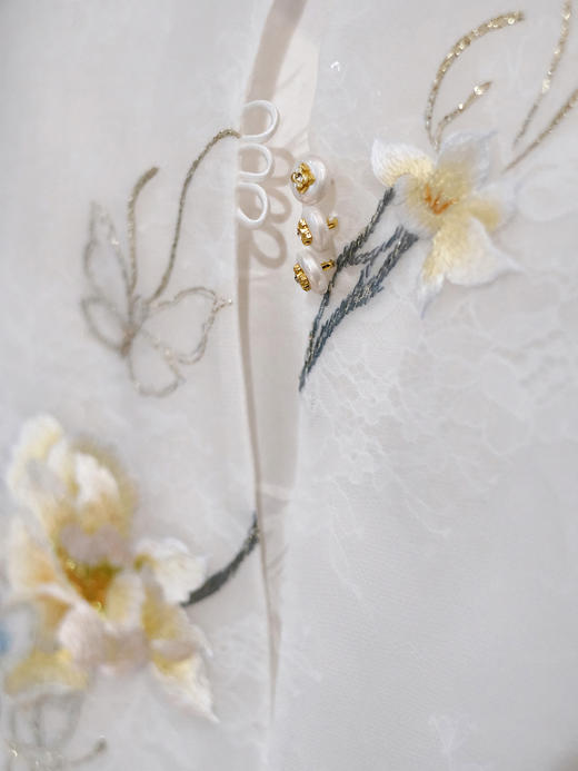 盛唐牡丹大师系列-卢梅红 | 月执金蕊真丝蕾丝面刺绣马甲 商品图4