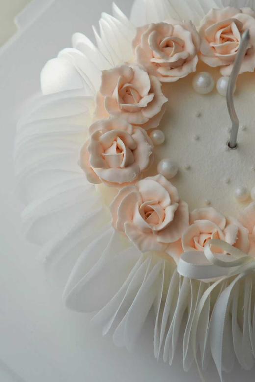 ins情人节玫瑰·奶油蛋糕 商品图0