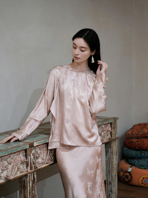 盛唐牡丹 | 银粉梅兰竹菊真丝女上衣 商品图5