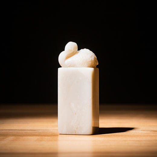 寿山石瓷白老料雕“白鹭”方章 商品图8