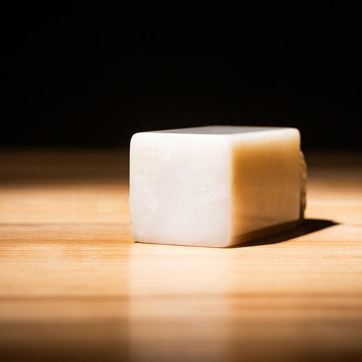 寿山石瓷白老料雕“白鹭”方章 商品图9