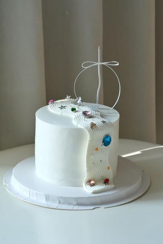 “爱意星河”情人节·奶油蛋糕（装饰不可食用） 商品图0