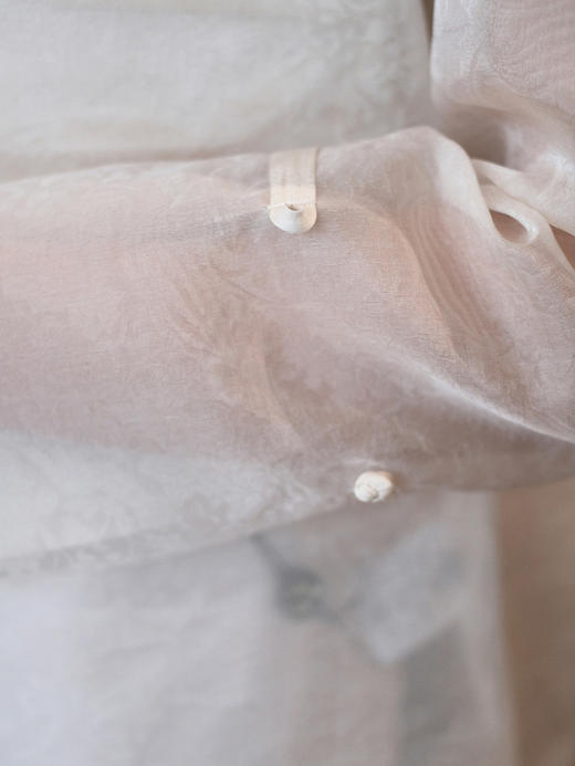 盛唐牡丹 | 汉白玉色真丝绡女上衣 商品图2