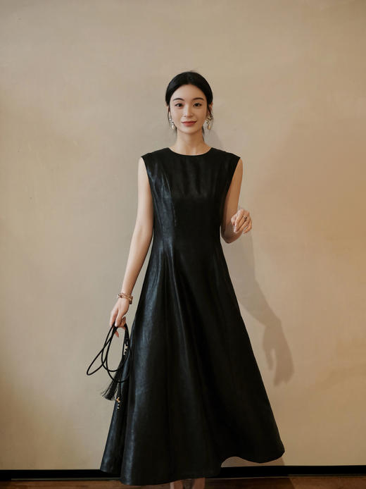 盛唐婧 | 本色行云重磅真丝香云纱时尚无袖连衣裙 商品图0