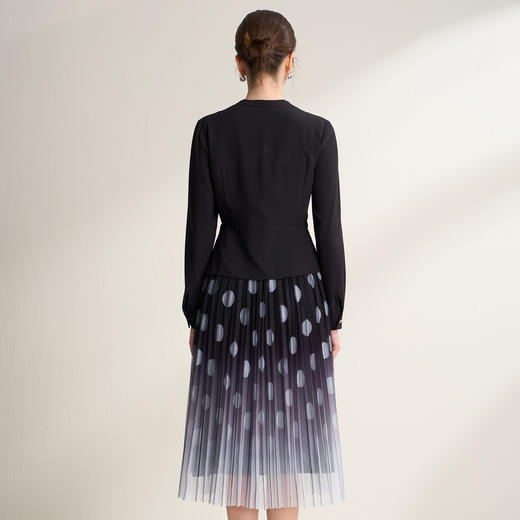 EITIE爱特爱时尚通勤假两件收腰百褶拼接连衣裙2026春新款A2607117 商品图4