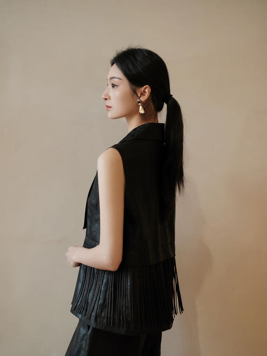 盛唐婧 | 本色行云重磅真丝香云纱阔门襟流苏马甲 商品图5