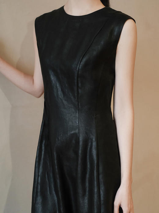 盛唐婧 | 本色行云重磅真丝香云纱时尚无袖连衣裙 商品图1