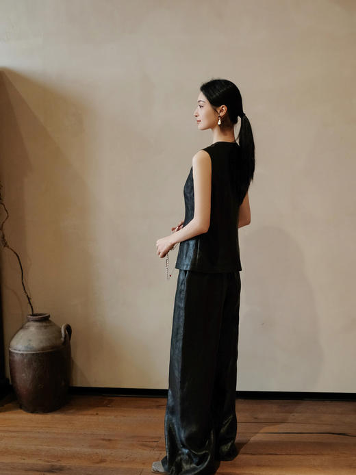 盛唐婧 | 本色行云重磅真丝香云纱对襟马甲 商品图4