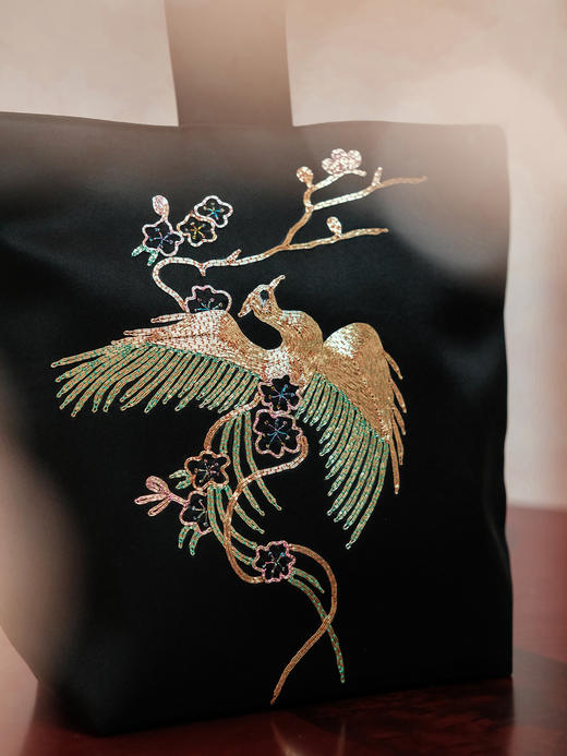 盛唐牡丹用拙系列| 凤戏枝头盘金绣手拎包 商品图2