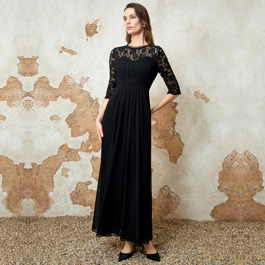 EITIE爱特爱春季新款法式气质显瘦压褶蕾丝拼接显瘦黑色连衣裙8107841 商品图3