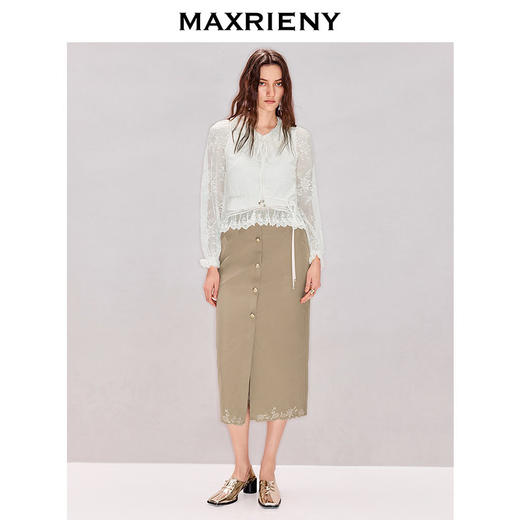 玛克门店发货：MAXRIENY法式宫廷风衬衫2026年春季新款白色衬衣立体刺绣花卉上衣(货号:MF80TP017) 商品图0