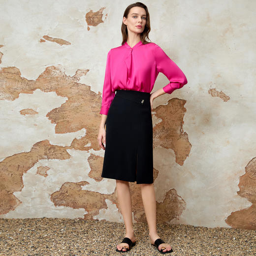 EITIE爱特爱包臀干练OL气质高腰显瘦开叉纯色半身裙春季新款8106805 商品图1