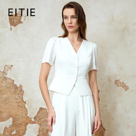EITIE爱特爱夏季新款气质V领修身短款显瘦通勤干练时尚小上衣8213905