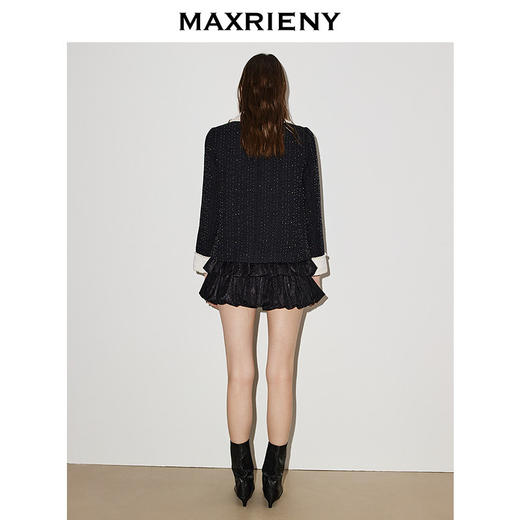 玛克门店发货：MAXRIENY黑色羊毛外套2026年春季新款娃娃领小香风花纱钉珠短外套(货号:MF86JA759) 商品图2
