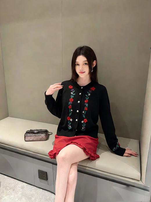 玛克门店发货：花朵毛衣货号：MF80JA011 商品图3