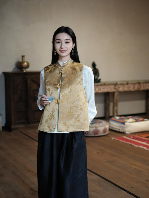 盛唐牡丹 | 松花黄真丝漳缎对襟马甲 商品图0