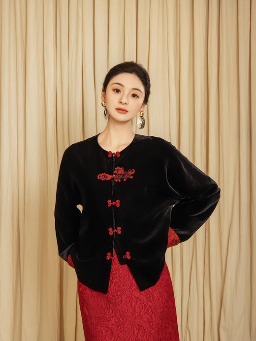 廷前观棠 | 华骝黑色丝绒外套 商品图1