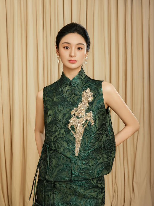 廷前观棠 | 春山马甲 商品图0