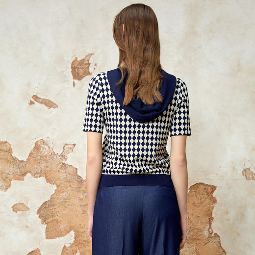 EITIE爱特爱V领显瘦短款百搭撞色连帽休闲短袖针织衫春季新款8101810 商品图4