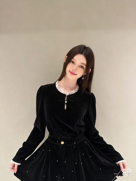 玛克门店发货：丝绒上衣货号：MF86TP754 商品图2