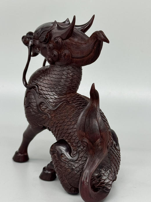 精雕小叶紫檀麒麟摆件 商品图3