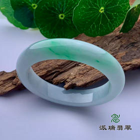 派瑞翡翠 翡翠手镯 糯种 绿色