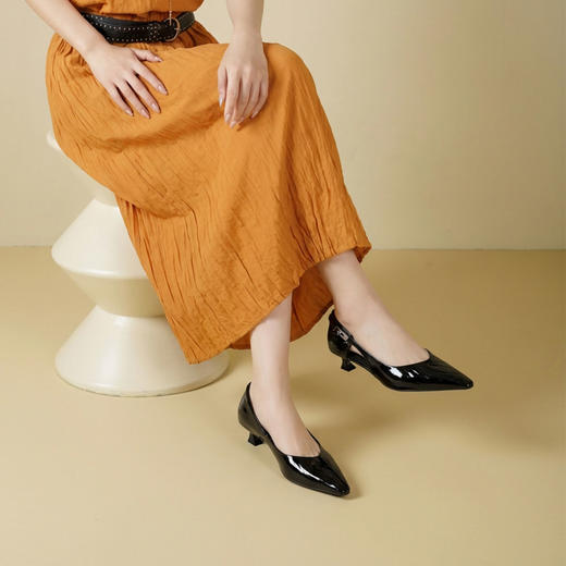 Westory2026年春季尖头低跟牛皮单鞋通勤百搭浅口鞋镂空单鞋W26AH51011 商品图1