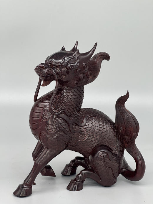 精雕小叶紫檀麒麟摆件 商品图0
