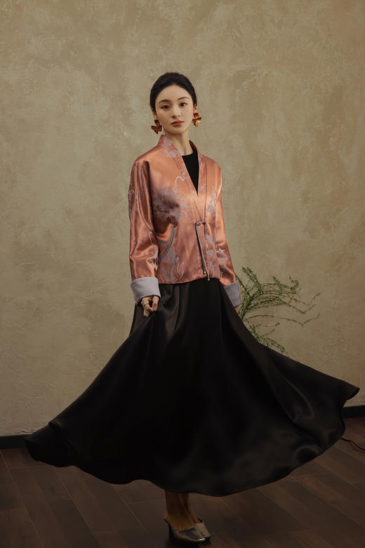 盛唐婧 | 轻奢时尚新中式老缎交领宽松外套-橘色 商品图2