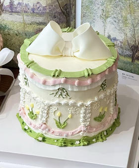 蛋糕定制—复古蝴蝶结