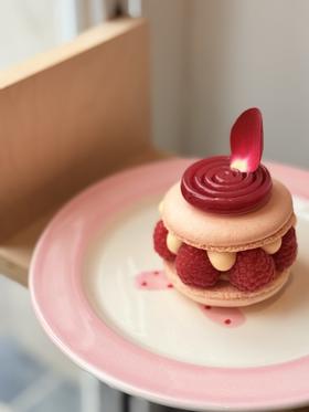 伊斯法罕马卡龙·西点（荔枝玫瑰覆盆子口味）