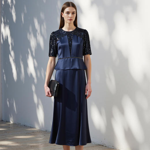 EITIE爱特爱气质圆领修身亮片复古礼服连衣裙春新款8177813 商品图8